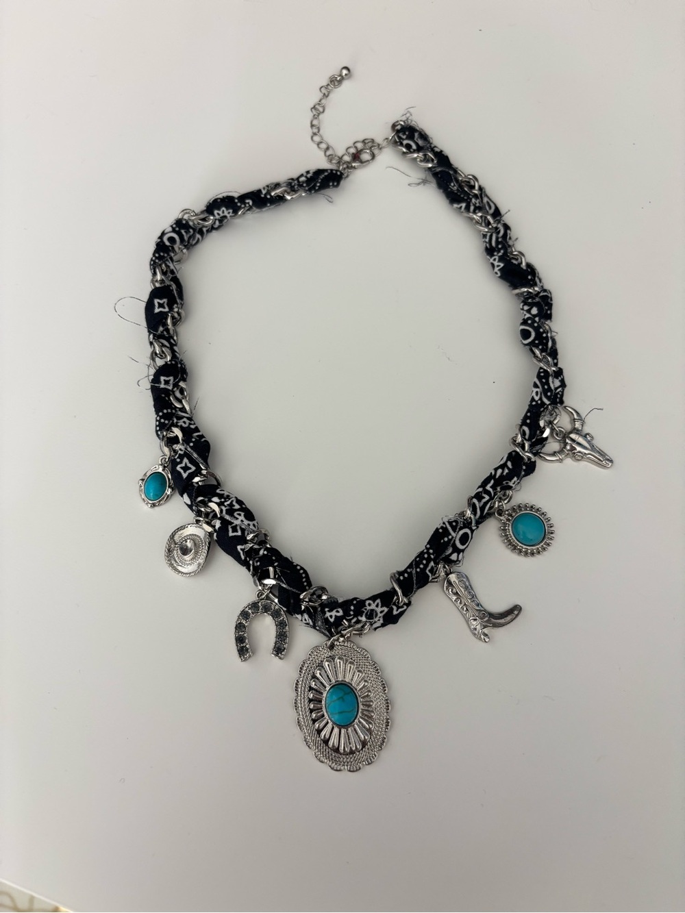 Western Charm Turquoise Pendant Necklace - Black Bandana Style